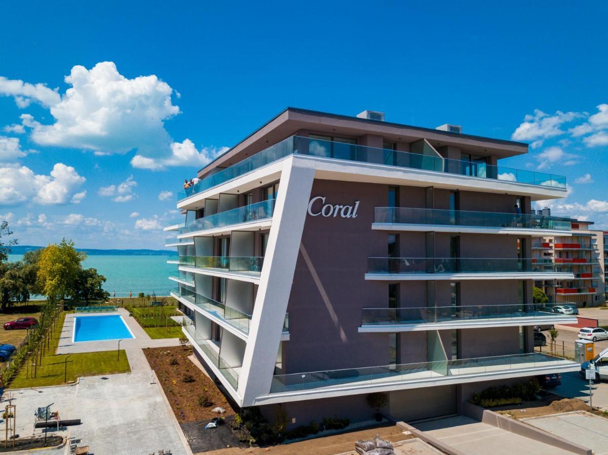 Myflat Coral 61 Luxury Apartment Siófok Exterior foto
